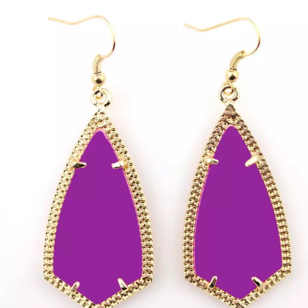 Arrow Shaped Chandelier Earrings vibrant colors Purple Goldtone